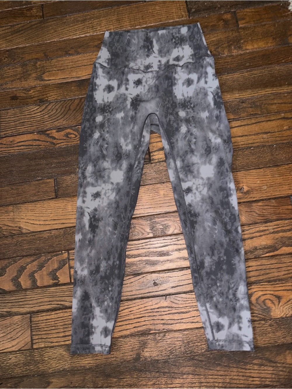 Zyia Active Charcoal Reve
Streamline Legging Size 6-8. Exc condition